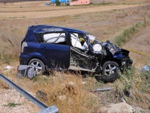 GURBETÇİ AİLENİN FECİ  KAZASI: 4 ÖLÜ