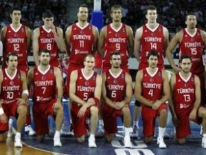 12 DEV ADAM ZAFERLE BAŞLADI