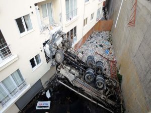 BETON KAMYONU KORKUTTU