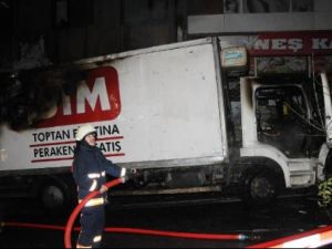 BİM'in Kamyonunu Yaktılar