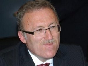 AKP'DE İSTİFA DEPREMİ