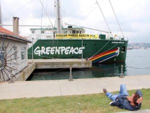 GREENPEACE'NİN EFSANE GEMİSİ İSTANBUL'DA