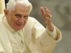 Papa'nın görevi bırakmasının ardından Vatikan'da ne olacak.