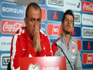 İZLANDA FARK ATTI TWİTTER AYAĞA KALKTI