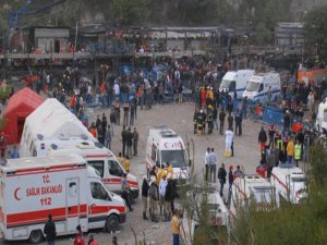 ÇALIŞMA BAKANI ÇELİK O MÜFETTİŞLERE YARGILANMA İZNİ VERMİYOR