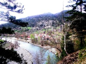 Baraj değil sanki Estergon Kalesi!