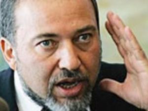 İsrail kabinesinde şok istifa