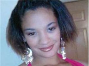 KADIN HIRSIZ ERKEĞİN IRZINA GEÇTİ