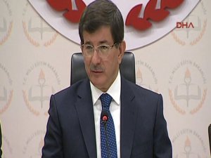 DAVUTOĞLU: "KÜRTÇE BİZİM GÜZEL TÜRKÇEMİZ GİBİ, BİR DİLİMİZDİR"