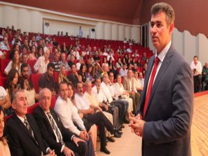 'ATATÜRK'E DİKTATÖR DİYENLER YA HAİNDİR YA DA KARA CAHİL'