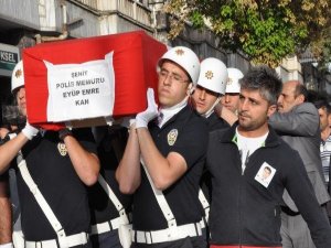 DİYARBAKIR'DA ŞEHİT OLAN 3 POLİS'İN EVLERİNE BÖYLE ATEŞ DÜŞTÜ