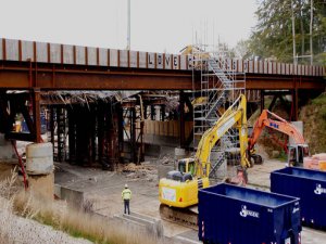 OTOBAN KÖPRÜSÜ ÇÖKTÜ