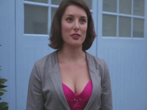 GÜNDE KAÇ KİŞİ GÖĞÜSLERİNİZE BAKIYOR