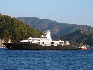 RUSYA'NIN EN ZENGİN 19. ADAMININ YATI MARMARİSTE