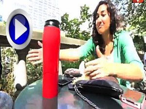 KLAVYESİNE KAHVE DÖKENLER İZLESİN