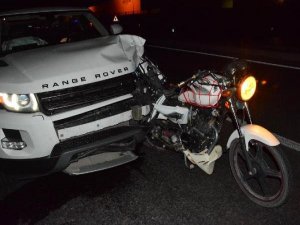 BASKET KOÇU MOTOSİKLETE ÇARPTI 2 ÖLÜ