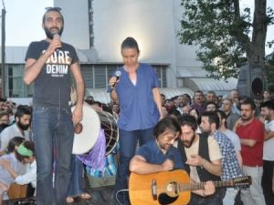 Gezi Parkı'nda nöbet devam ediyor
