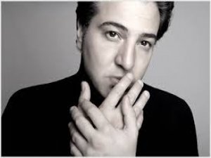 ÜNLÜ SANATÇI FUAT AVNİ GİBİ "KORKMA " DEDİ