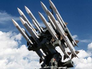 İsrail Suriye füzelerini hedef aldı