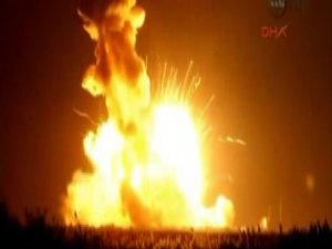 NASA ROKETİ İNFİLAK ETTİ