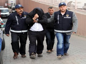 CİNSEL ORGANINA LAF EDEN SEVGİLİSİNİ ÖLDÜREN SANIĞA 25 YIL HAPİS