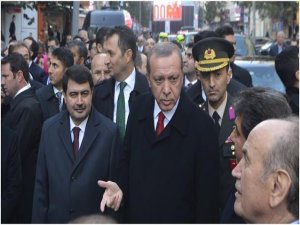 ERDOĞAN'IN VATANDAŞ AZARI TWITTER'İ SALLADI