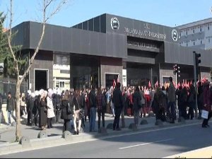 MARMARA ÜNİVERSİTESİNDE TEKBİRLİ PROTESTO