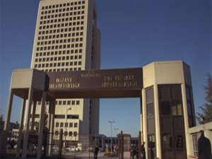 HAZİNE'DE DEPREM: 3 BAŞKAN GÖREVDEN ALINDI