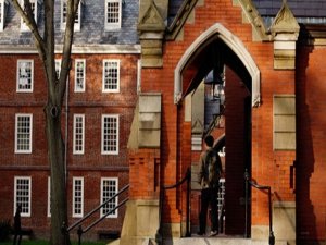 HARVARD'DAKİ SEKS DERSLERİ YANKI UYANDIRDI