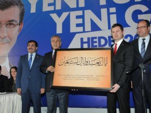 AKP GENEL SEÇİMLERDE % 60 OY ALACAK