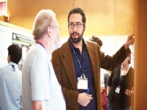 ABDULLAH GÜL'E SORU SORDU BAKIN BAŞINA NELER GELDİ