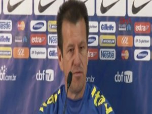 ALEX VE MELO NEDEN BREZİLYA MİLLİ TAKIMINDA OYNAYAMIYOR?