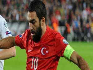 ARDA TURAN ÇILDIRDI: ADAM OLUN KANSIZLAR!