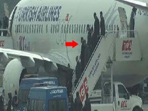 ALAATTİN ÇAKICI ANNESİNİ ZİYARET İÇİN GÜNÜBİRLİK İZİN ALDI