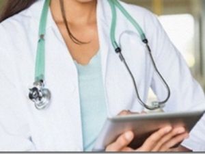 Doktor Eliyle İçki Yoklaması