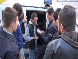 İMAM HATİP LİSESİ ÖNÜNDE UYUŞTURUCU