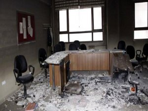 İMAM HATİP LİSESİNİ YAKTILAR