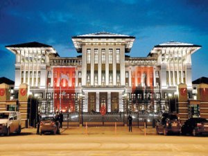 ATATÜRK ORMAN ÇİFTLİĞİ’NDEKİ MARMARA KÖŞKÜ DE YIKILIYOR