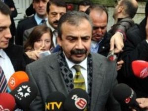 Sırrı Süreyya Önder'den Öcalan açıklaması