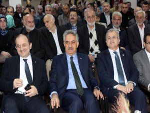 BAKANDAN AKP KONGRESİNİ KARIŞTIRAN SKANDAL KONUŞMA