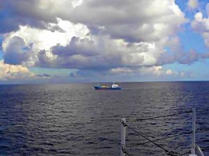 300 MÜLTECİYİ TAŞIYAN GEMİ ACİL YARDIM ÇAĞRISINDA BULUNDU