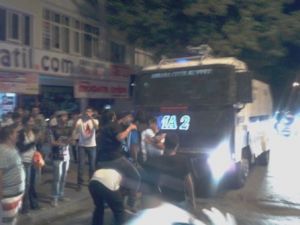 Toma'nın Önünde Uzun Eşek!