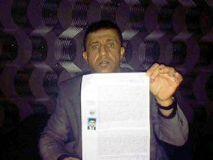 BABALARININ İŞYERLERİNİ YAKTILAR