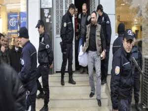 PKK POLİSLERİ GÖZALTINA ALMAYA KALKIŞTI