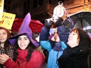 İSTANBUL TAKSİM'DE EYLEM