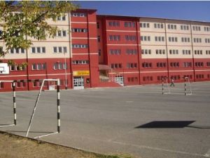 İmam Hatip Öğrencilerine İçki Uzaklaştırması