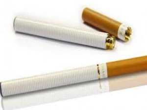 ELEKTRONİK SİGARA KULLANAN OKUSUN