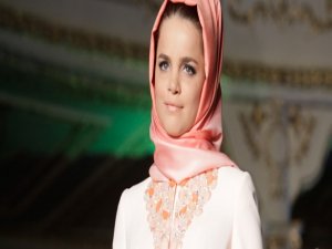 ÜNLÜ MANKEN DAVACI OLMADI