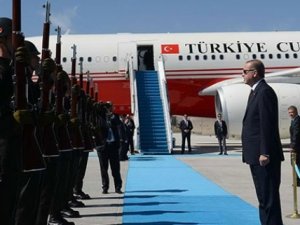 ERDOĞAN'IN UÇAĞINDA SKANDAL AYRINTI