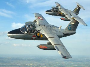 AVUSTURYA HAVA KUVVETLERİ THY UÇAĞINI İNDİRDİ